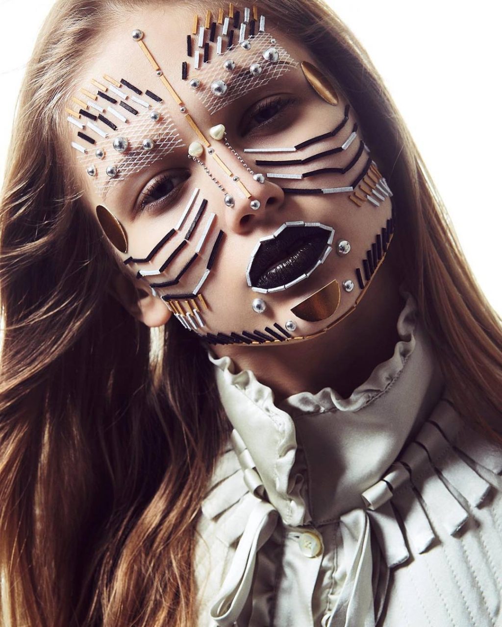 Beautiful Zaneta @luwye for “Mados priespieciai” magazine in Lithuania 👯❤️ #s…