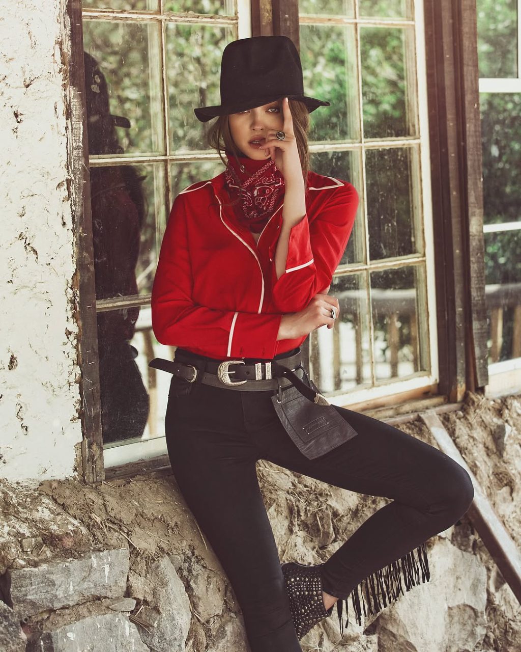 SAULE for magazine ELLE Argentina 🤠 #wearesupermodels #supermodels #modelagen…