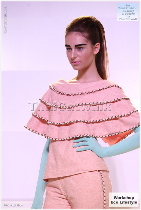 Evelina pradeda dirbti Bankoke