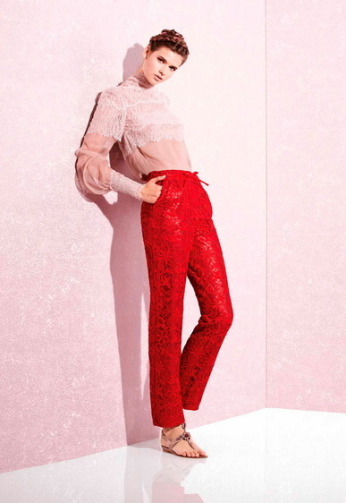 Gerda pristato Yolan Cris Evening Gowns kolekciją