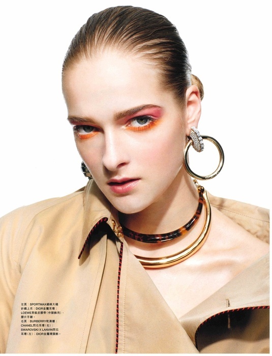 Rebekos nuotraukos žurnale HARPER’S BAZAAR HK