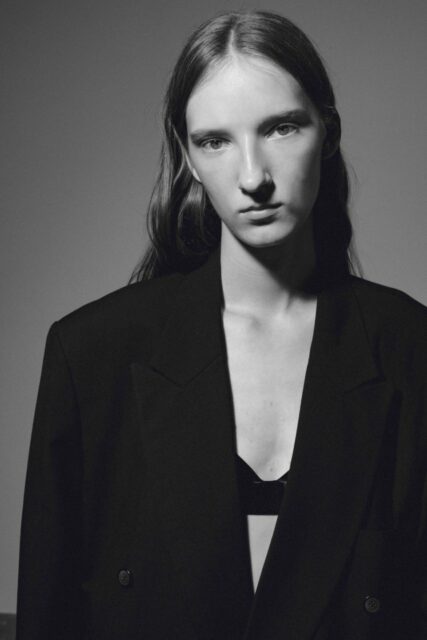 Elze G.