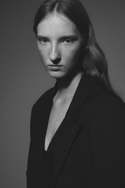 Elze G.