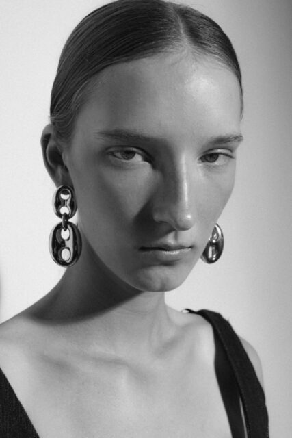 Elze G.