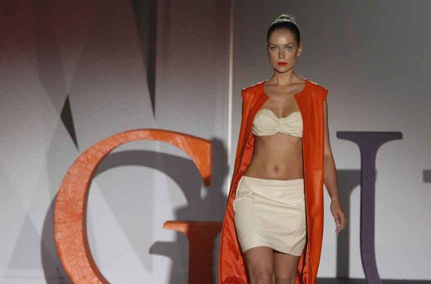 Supermodels model Rima had a great Fashion Week in Valencia!