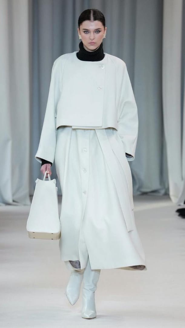 GRITA opening the show for @laurabiagiottiofficial AW25 MFW🤍