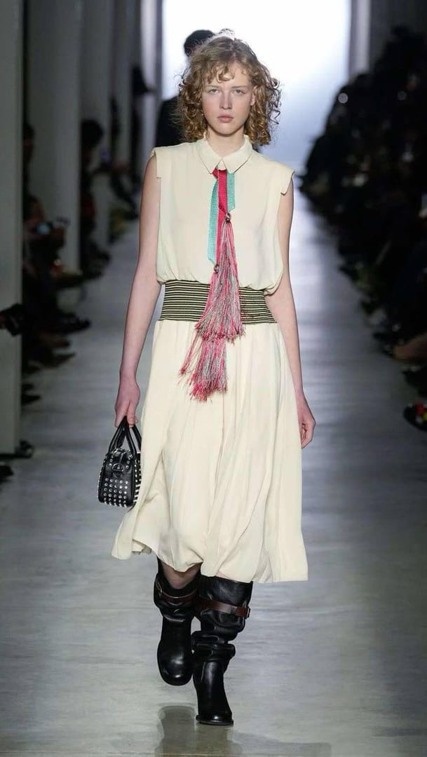 Proud of IEVA walking for @onitsukatigerofficial AW25 in Milan Fashion Week!💣