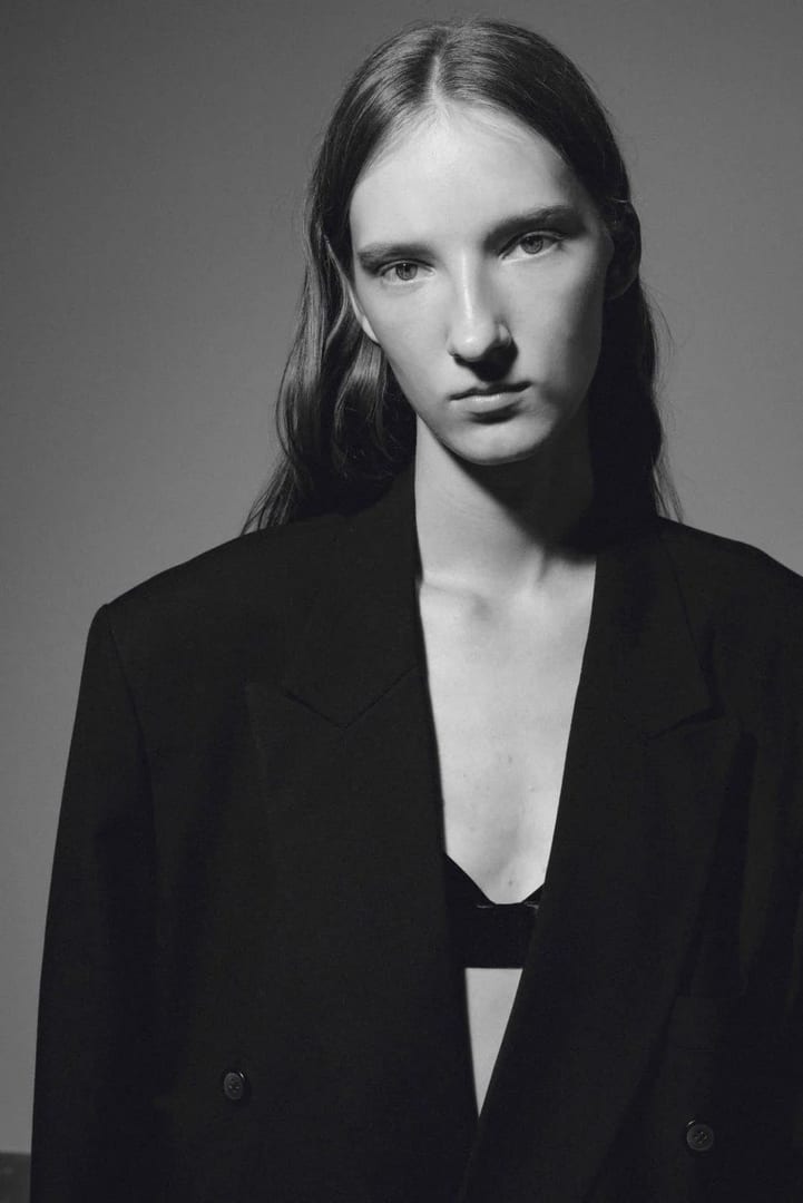Elze G.