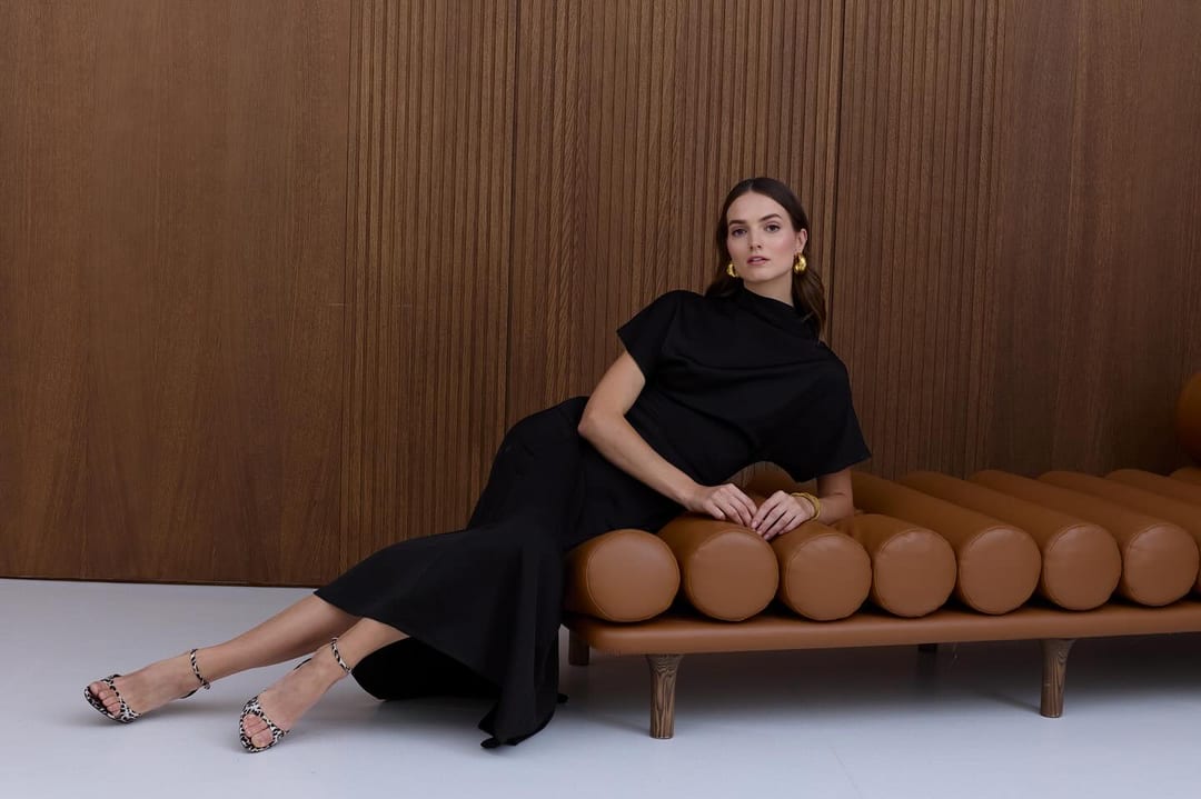 elegant AGNĖ for @iwearundress 🖤