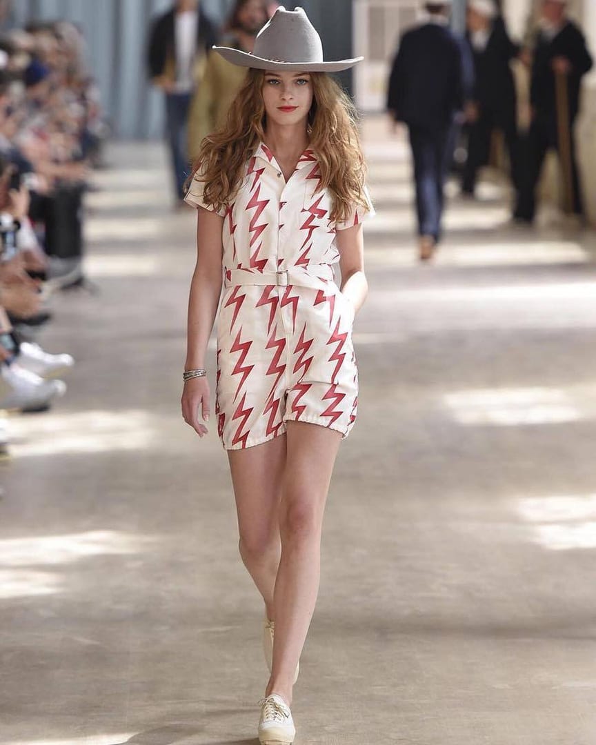 Beautiful Ieva R @ieva.r in her first show for VISVIM S/S 2017 in Florence!!!…