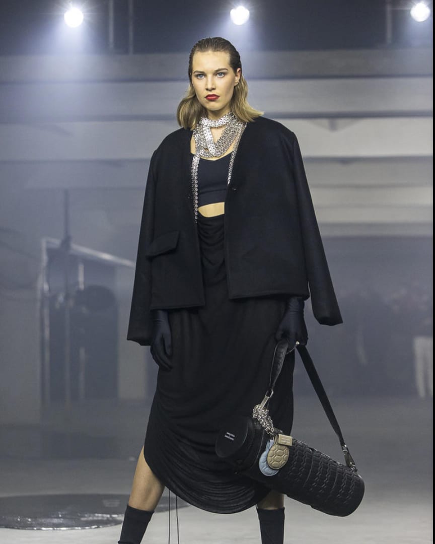 Supermodels walking in @madosinfekcija