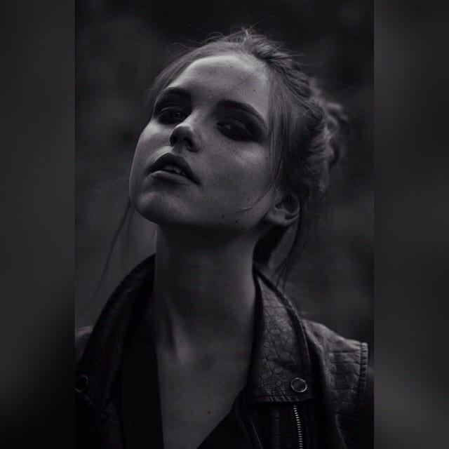 Vampire looking Violeta @_tvorogal_ by LJ photography! ❤️