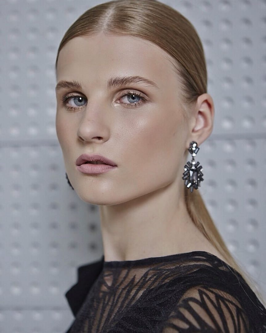 Amazing Diana @sakalytediana before fashion show 🔝💥❤️ #wearesupermodels #supe…