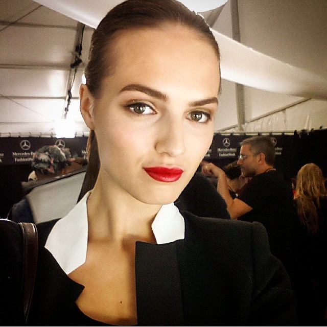 Who is this #beauty? #supermodel Agne Konciute waiting for Carolina #Herrera …