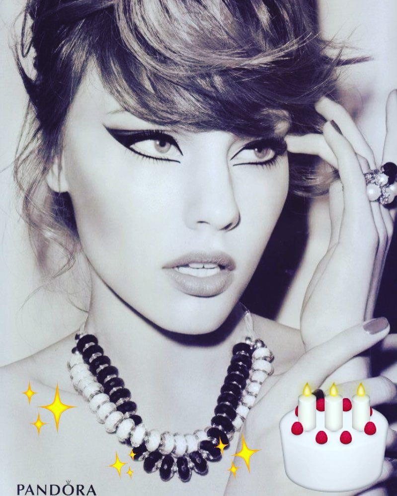 Happy birthday, babe!!! @kristukse 🎂❤️ #love #birthdaygirl #supermodels #mode…