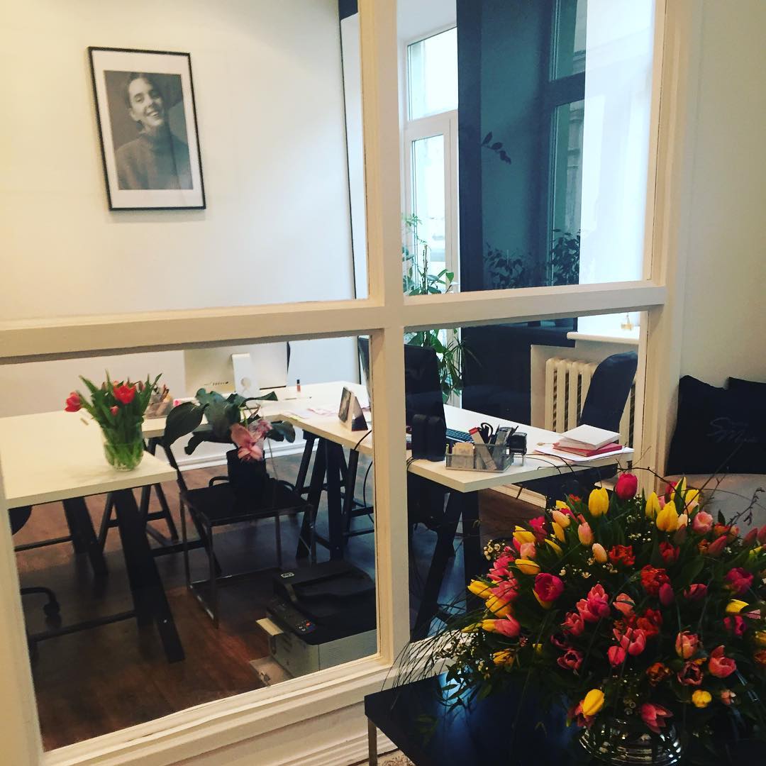 Su Kovo 8- taja mielosios!!!💋 #supermodels #agency #womens #day #flowers #tulips