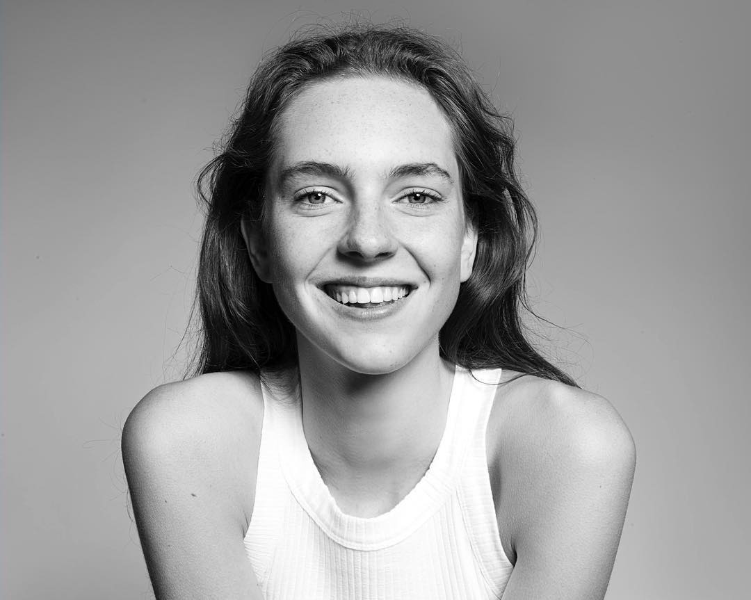 Smile!!! It’s Friday!🙂☀️ Beautiful Ugne A @ugne_and new picture from London 💚…