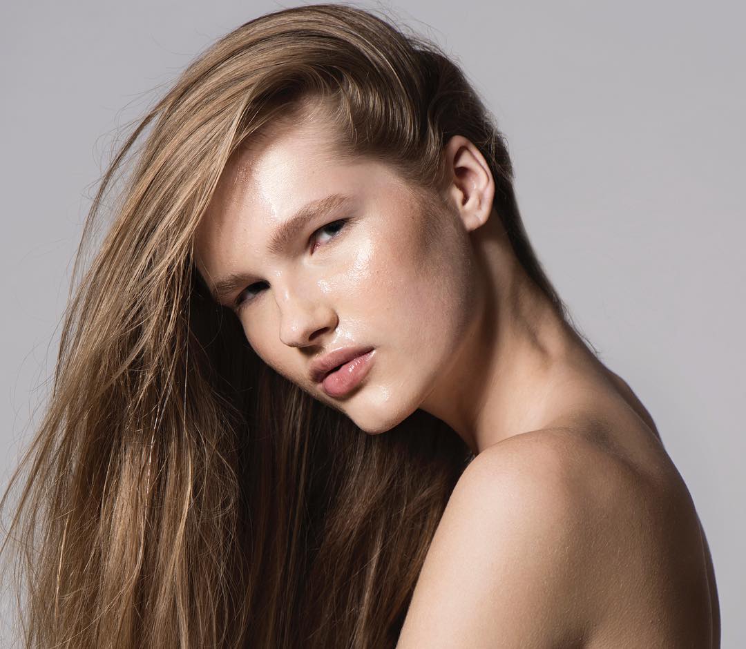 New pictures from Milan of our beautiful Gabija G 🌾 #wearesupermodels #superm…
