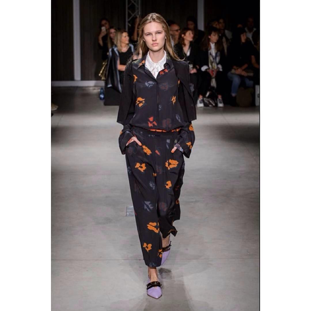 GABIJA for CIVIDINI RTW S/S’ 18 fashion show in Milan! 🤘🏼 #wearesupermodels #…
