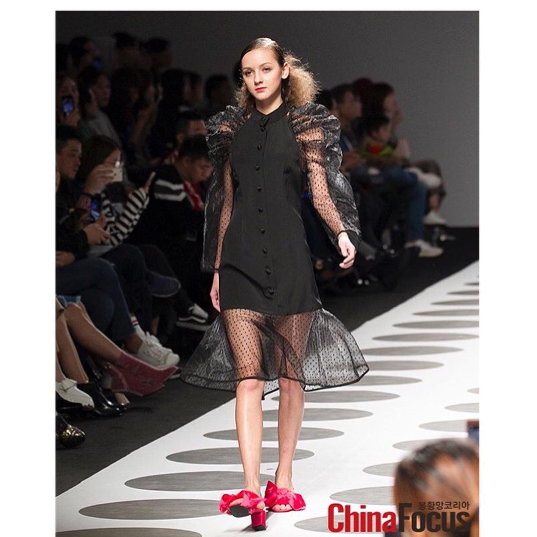 AUSTE at Seoul Fashion Week for @romanchic_korea fashion show #wearesupermode…
